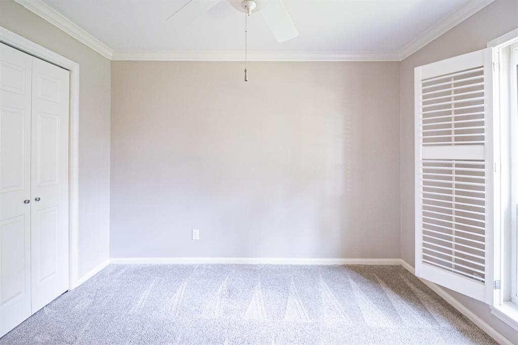 10043 1 Wickersham Lane, Houston, Texas 77042, 3 Bedrooms Bedrooms, 3 Rooms Rooms,2 BathroomsBathrooms,Single-family,For Sale,Wickersham,68106533