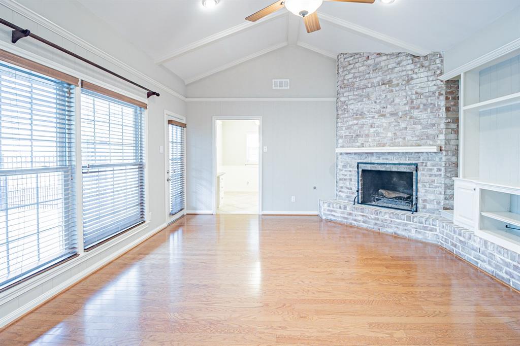 10043 1 Wickersham Lane, Houston, Texas 77042, 3 Bedrooms Bedrooms, 3 Rooms Rooms,2 BathroomsBathrooms,Single-family,For Sale,Wickersham,68106533