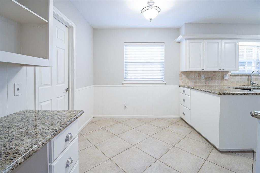 10043 1 Wickersham Lane, Houston, Texas 77042, 3 Bedrooms Bedrooms, 3 Rooms Rooms,2 BathroomsBathrooms,Single-family,For Sale,Wickersham,68106533