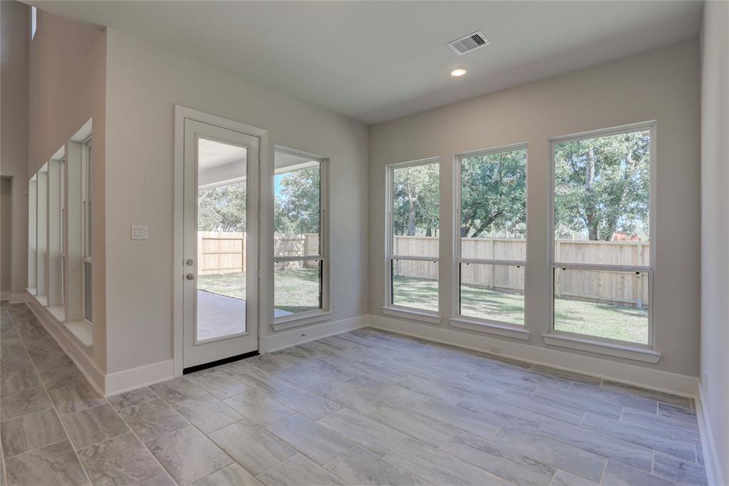 115 2 Keechie Creek Court, Conroe, Texas 77304, 4 Bedrooms Bedrooms, 17 Rooms Rooms,3 BathroomsBathrooms,Single-family,For Sale,Keechie Creek,55728643