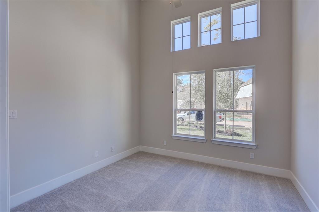 115 2 Keechie Creek Court, Conroe, Texas 77304, 4 Bedrooms Bedrooms, 17 Rooms Rooms,3 BathroomsBathrooms,Single-family,For Sale,Keechie Creek,55728643