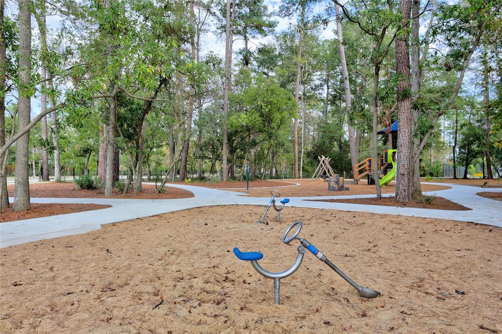 115 2 Keechie Creek Court, Conroe, Texas 77304, 4 Bedrooms Bedrooms, 17 Rooms Rooms,3 BathroomsBathrooms,Single-family,For Sale,Keechie Creek,55728643