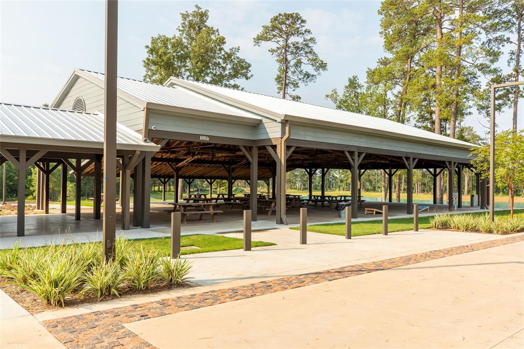 115 2 Keechie Creek Court, Conroe, Texas 77304, 4 Bedrooms Bedrooms, 17 Rooms Rooms,3 BathroomsBathrooms,Single-family,For Sale,Keechie Creek,55728643