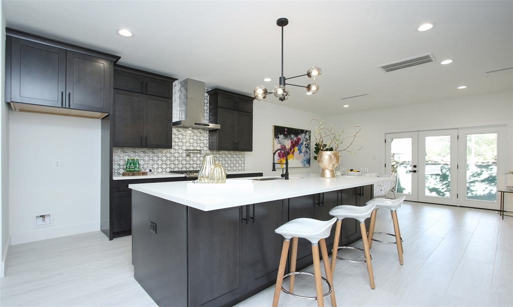 6741 2 Calhoun Road, Houston, Texas 77021, 3 Bedrooms Bedrooms, 10 Rooms Rooms,3 BathroomsBathrooms,Single-family,For Sale,Calhoun,60372580