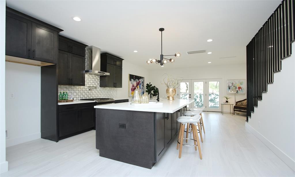 6741 2 Calhoun Road, Houston, Texas 77021, 3 Bedrooms Bedrooms, 10 Rooms Rooms,3 BathroomsBathrooms,Single-family,For Sale,Calhoun,60372580