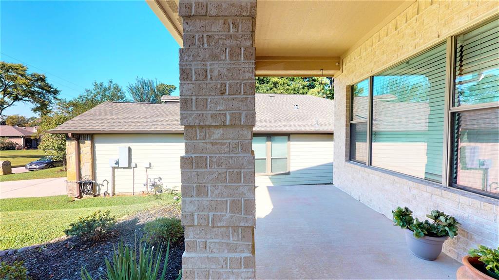 4806 2 Moonlight Drive, Willis, Texas 77318, 4 Bedrooms Bedrooms, 8 Rooms Rooms,2 BathroomsBathrooms,Single-family,For Sale,Moonlight,23489077