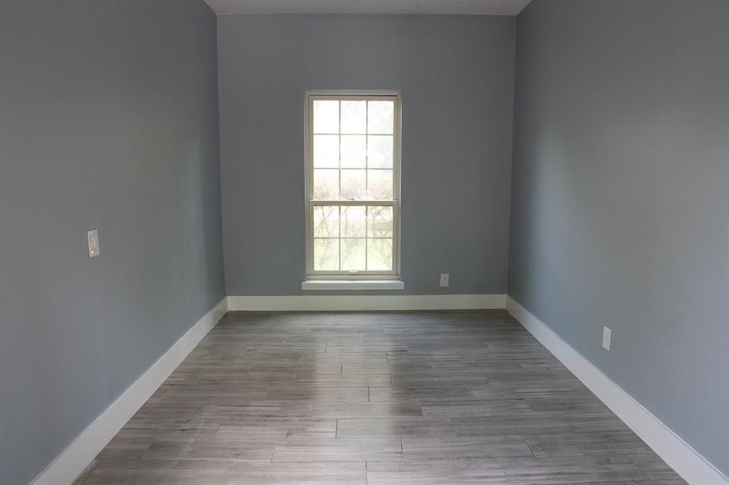 15730 2 Walkwood Drive, Houston, Texas 77079, 4 Bedrooms Bedrooms, 10 Rooms Rooms,2 BathroomsBathrooms,Single-family,For Sale,Walkwood,52649651