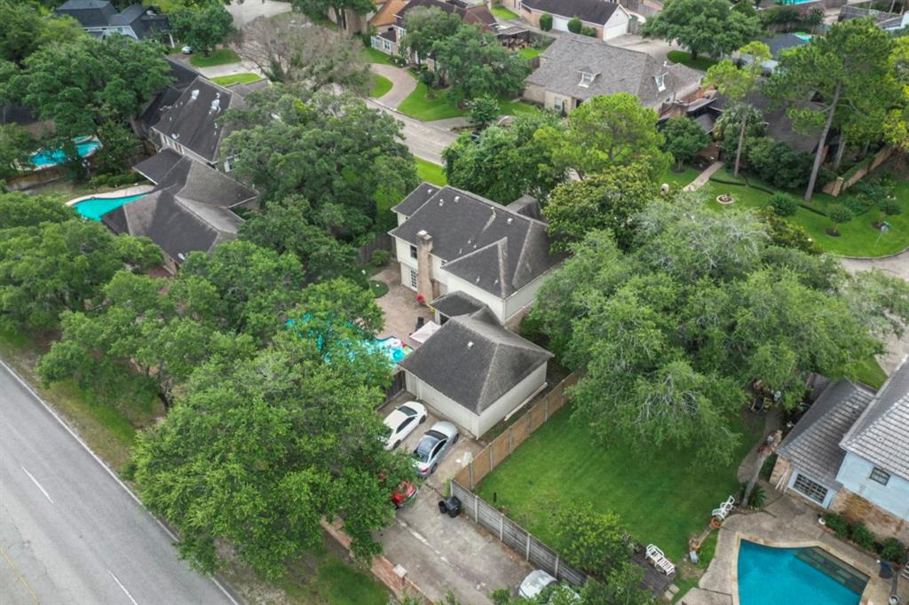 15730 2 Walkwood Drive, Houston, Texas 77079, 4 Bedrooms Bedrooms, 10 Rooms Rooms,2 BathroomsBathrooms,Single-family,For Sale,Walkwood,52649651