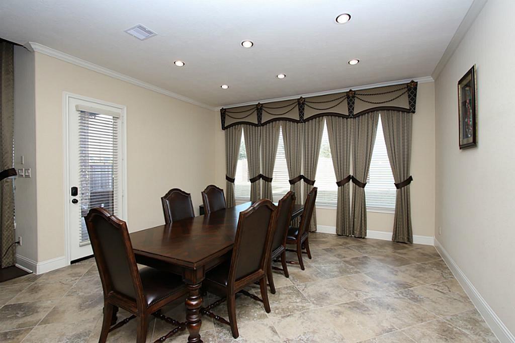 17610 2 Lanarkshire Crossing, Richmond, Texas 77407, 5 Bedrooms Bedrooms, 9 Rooms Rooms,4 BathroomsBathrooms,Single-family,For Sale,Lanarkshire Crossing,86199395