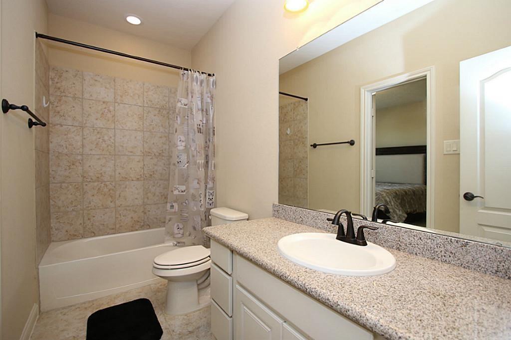 17610 2 Lanarkshire Crossing, Richmond, Texas 77407, 5 Bedrooms Bedrooms, 9 Rooms Rooms,4 BathroomsBathrooms,Single-family,For Sale,Lanarkshire Crossing,86199395