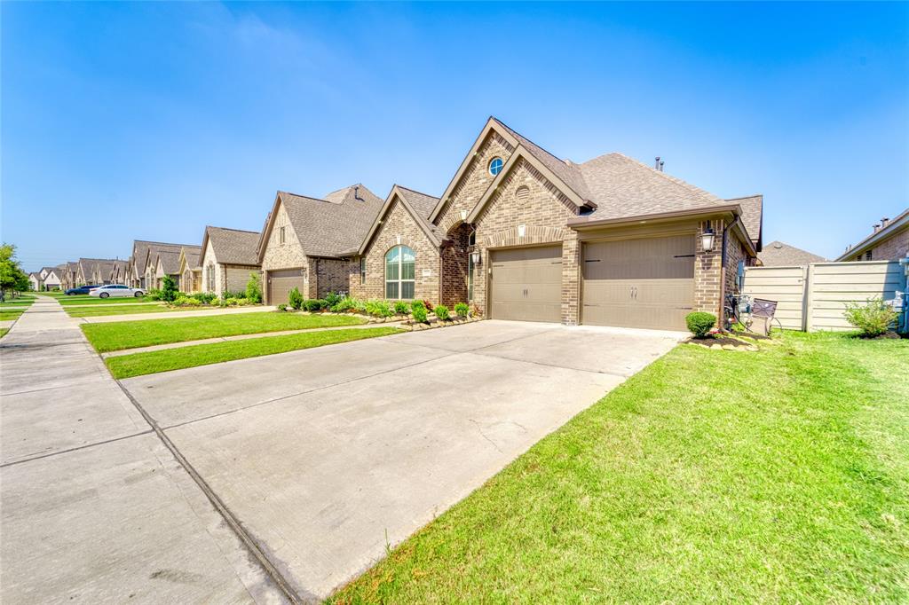 2341 1 Yaupon Park Lane, Manvel, Texas 77578, 4 Bedrooms Bedrooms, 6 Rooms Rooms,3 BathroomsBathrooms,Single-family,For Sale,Yaupon Park,52088580