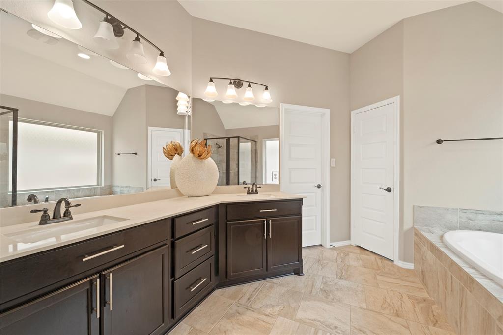 2341 1 Yaupon Park Lane, Manvel, Texas 77578, 4 Bedrooms Bedrooms, 6 Rooms Rooms,3 BathroomsBathrooms,Single-family,For Sale,Yaupon Park,52088580