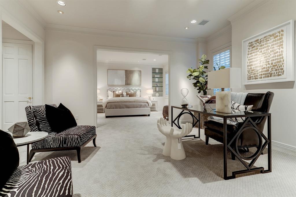 14 3 Eaton Square, Houston, Texas 77027, 3 Bedrooms Bedrooms, 10 Rooms Rooms,5 BathroomsBathrooms,Single-family,For Sale,Eaton,66322726