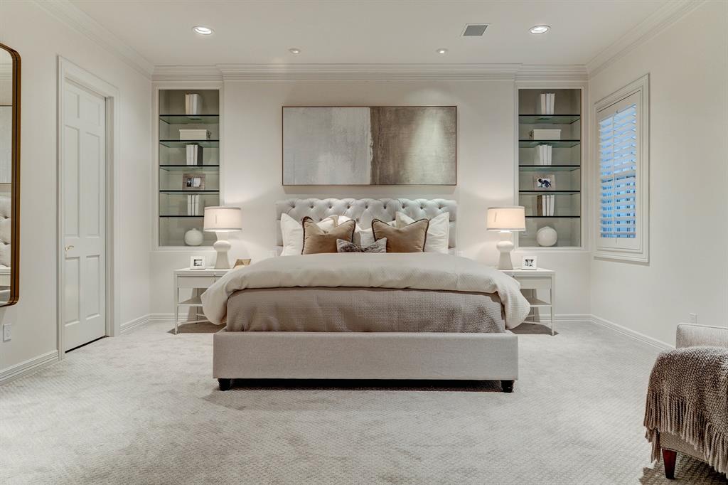 14 3 Eaton Square, Houston, Texas 77027, 3 Bedrooms Bedrooms, 10 Rooms Rooms,5 BathroomsBathrooms,Single-family,For Sale,Eaton,66322726