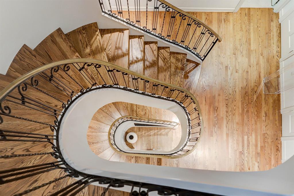 14 3 Eaton Square, Houston, Texas 77027, 3 Bedrooms Bedrooms, 10 Rooms Rooms,5 BathroomsBathrooms,Single-family,For Sale,Eaton,66322726