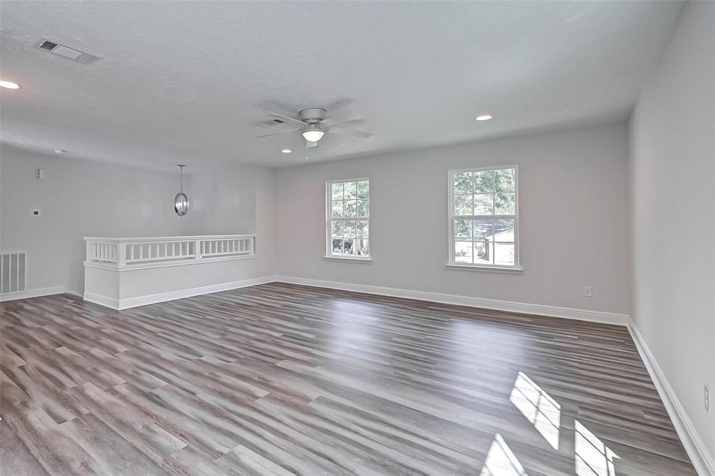3122 2 Silver Falls Drive, Humble, Texas 77339, 3 Bedrooms Bedrooms, 9 Rooms Rooms,2 BathroomsBathrooms,Single-family,For Sale,Silver Falls,71265166