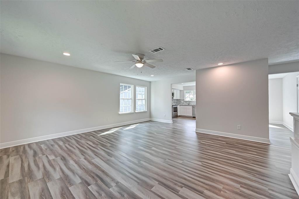 3122 2 Silver Falls Drive, Humble, Texas 77339, 3 Bedrooms Bedrooms, 9 Rooms Rooms,2 BathroomsBathrooms,Single-family,For Sale,Silver Falls,71265166