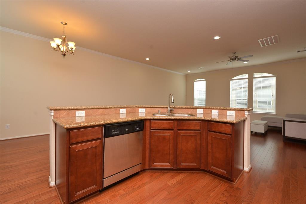 1520 3 Campbell Road, Houston, Texas 77055, 3 Bedrooms Bedrooms, 6 Rooms Rooms,3 BathroomsBathrooms,Single-family,For Sale,Campbell,38615965