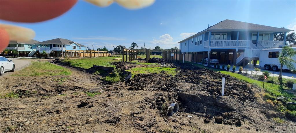 269 1 Bay Oaks Drive, La Porte, Texas 77571, 4 Bedrooms Bedrooms, 6 Rooms Rooms,3 BathroomsBathrooms,Single-family,For Sale,Bay Oaks,82713691