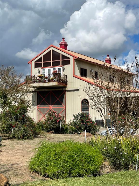 10890 2 Fm 830 Road, Willis, Texas 77318, 3 Bedrooms Bedrooms, 10 Rooms Rooms,2 BathroomsBathrooms,Country Homes/acreage,For Sale,Fm 830,73801568