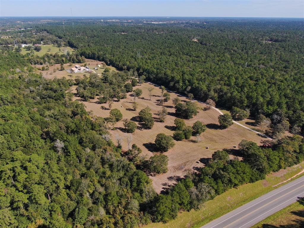 10890 2 Fm 830 Road, Willis, Texas 77318, 3 Bedrooms Bedrooms, 10 Rooms Rooms,2 BathroomsBathrooms,Country Homes/acreage,For Sale,Fm 830,73801568