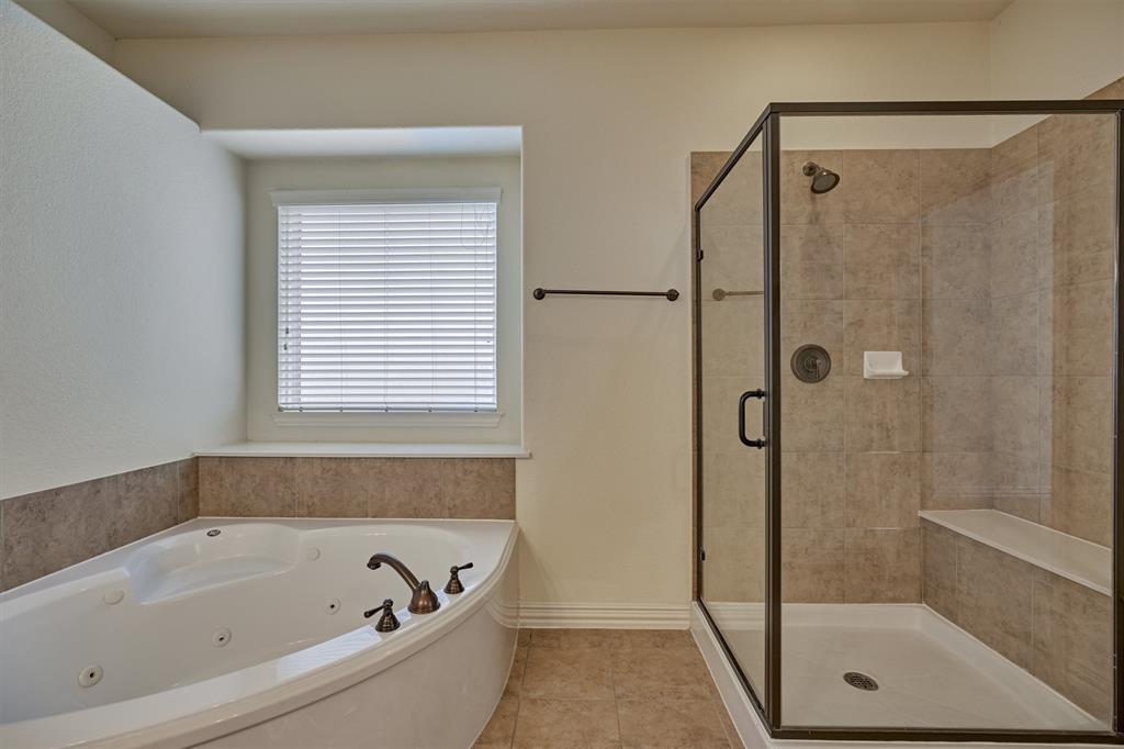 6 2 Scribewood Circle, The Woodlands, Texas 77382, 4 Bedrooms Bedrooms, 17 Rooms Rooms,4 BathroomsBathrooms,Single-family,For Sale,Scribewood,66303888