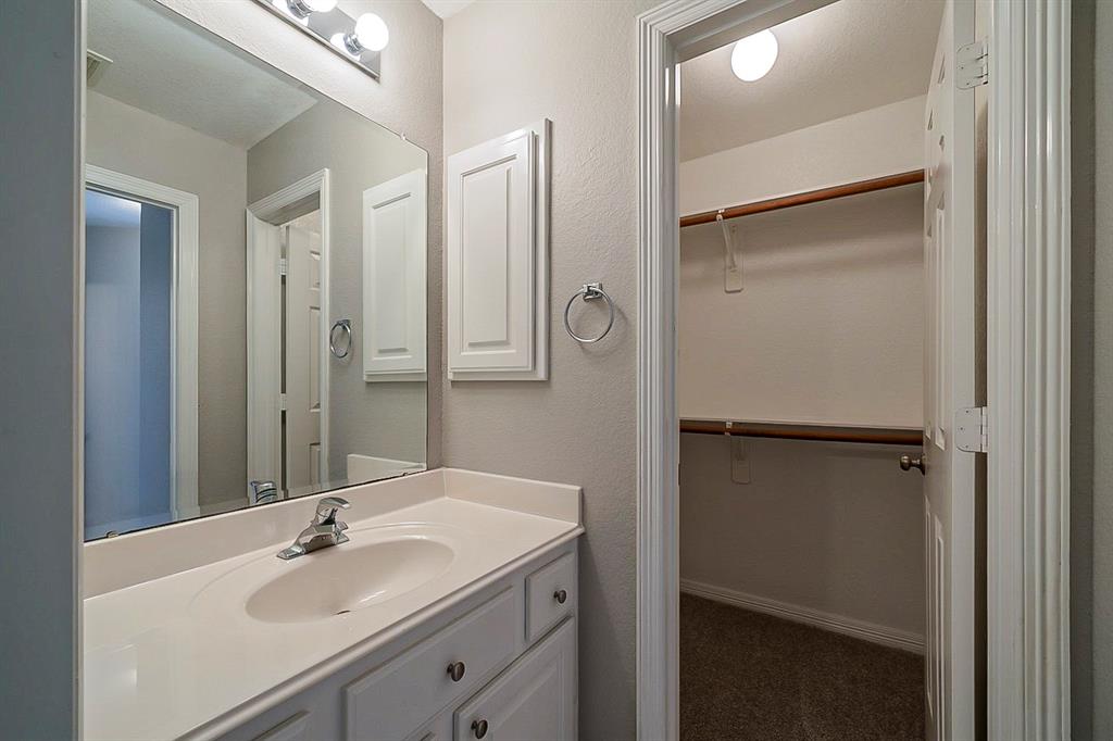 15910 2 Crooked Lake Way, Cypress, Texas 77433, 5 Bedrooms Bedrooms, 5 Rooms Rooms,3 BathroomsBathrooms,Single-family,For Sale,Crooked Lake,56237614