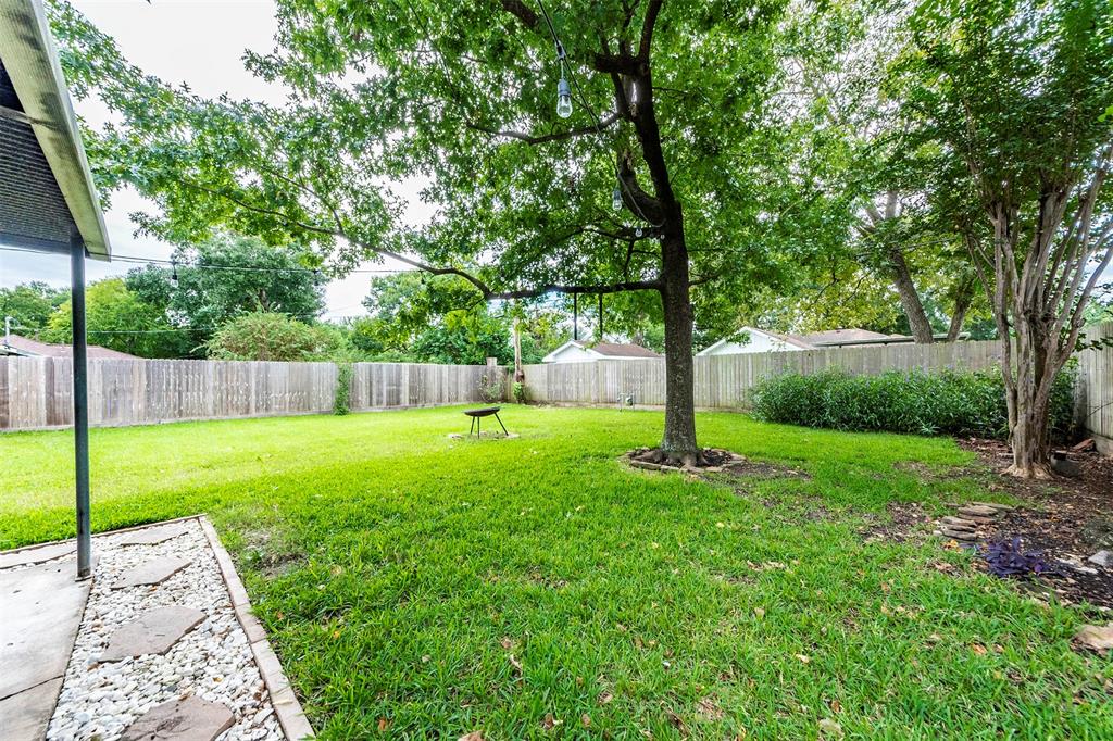 2219 1 Cheshire Lane, Houston, Texas 77018, 3 Bedrooms Bedrooms, 6 Rooms Rooms,1 BathroomBathrooms,Single-family,For Sale,Cheshire,47623817