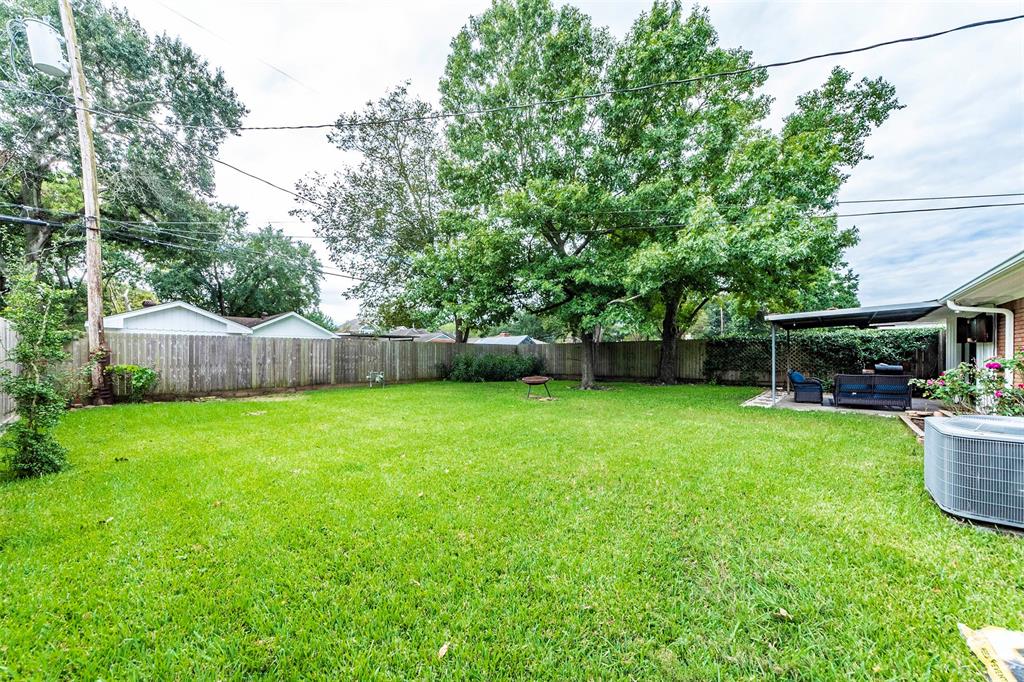 2219 1 Cheshire Lane, Houston, Texas 77018, 3 Bedrooms Bedrooms, 6 Rooms Rooms,1 BathroomBathrooms,Single-family,For Sale,Cheshire,47623817