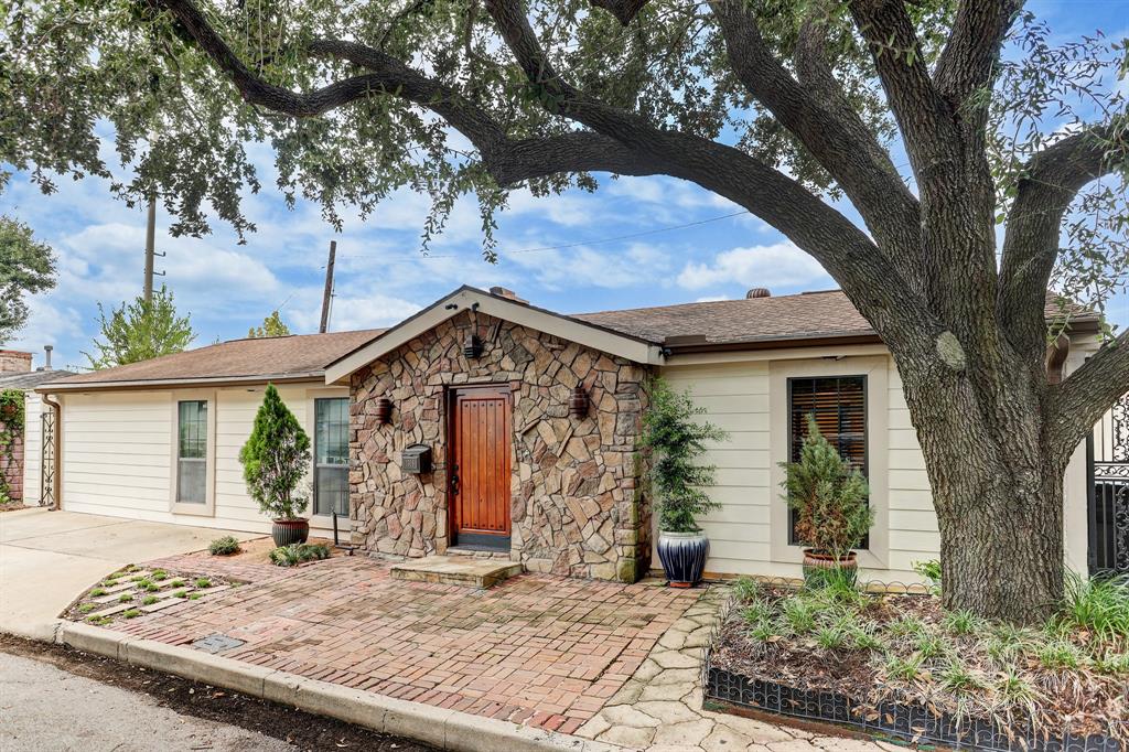 1918 1 Vassar Street, Houston, Texas 77098, 2 Bedrooms Bedrooms, 7 Rooms Rooms,1 BathroomBathrooms,Single-family,For Sale,Vassar,28872693