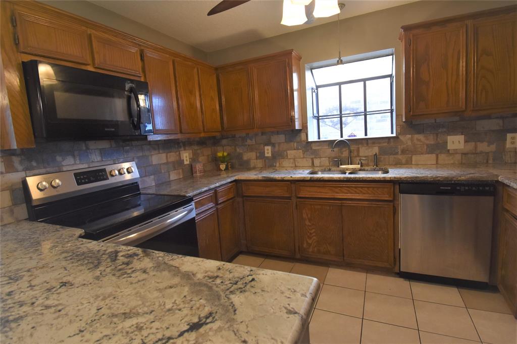 4009 2 Fatta Drive, Dickinson, Texas 77539, 3 Bedrooms Bedrooms, 6 Rooms Rooms,2 BathroomsBathrooms,Single-family,For Sale,Fatta,85421220