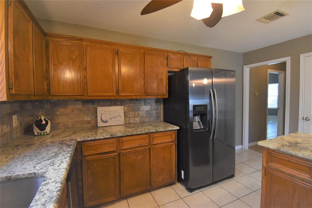 4009 2 Fatta Drive, Dickinson, Texas 77539, 3 Bedrooms Bedrooms, 6 Rooms Rooms,2 BathroomsBathrooms,Single-family,For Sale,Fatta,85421220