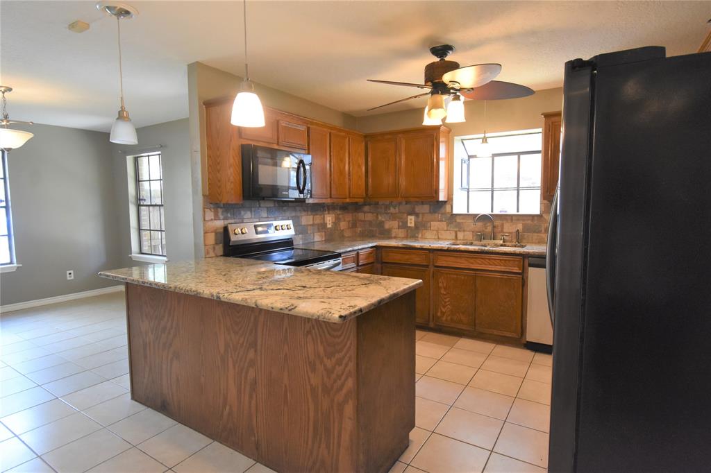 4009 2 Fatta Drive, Dickinson, Texas 77539, 3 Bedrooms Bedrooms, 6 Rooms Rooms,2 BathroomsBathrooms,Single-family,For Sale,Fatta,85421220