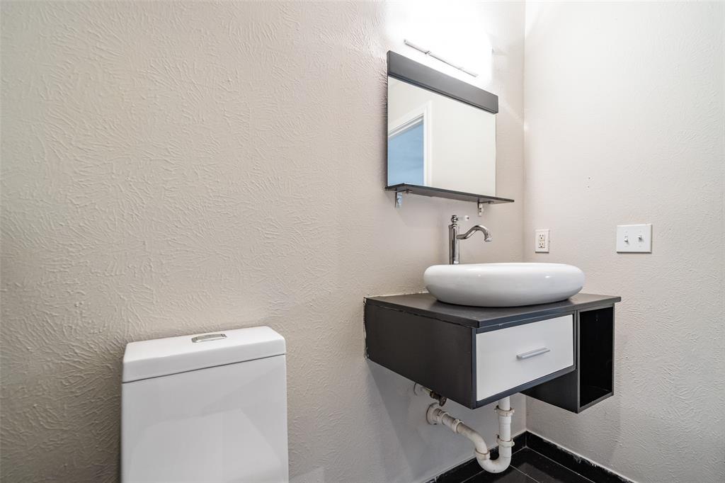 1209 2 Ruthven Street, Houston, Texas 77019, 2 Bedrooms Bedrooms, 2 Rooms Rooms,2 BathroomsBathrooms,Single-family,For Sale,Ruthven,80318102