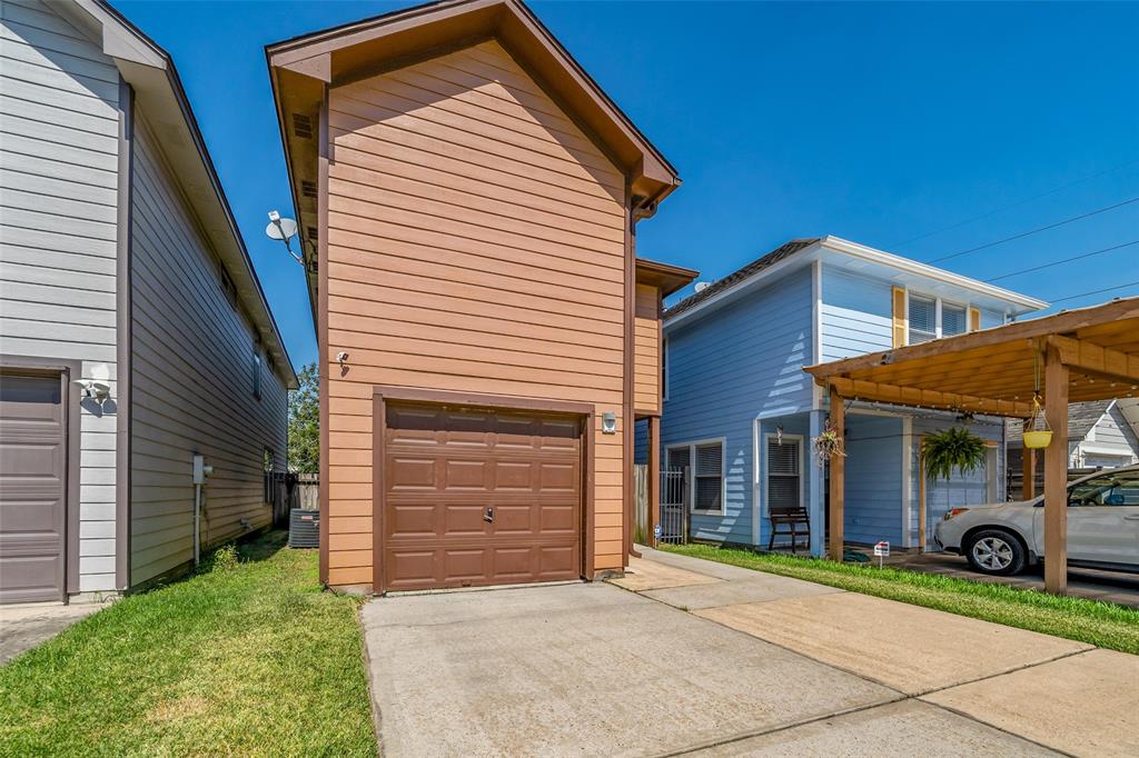 1209 2 Ruthven Street, Houston, Texas 77019, 2 Bedrooms Bedrooms, 2 Rooms Rooms,2 BathroomsBathrooms,Single-family,For Sale,Ruthven,80318102