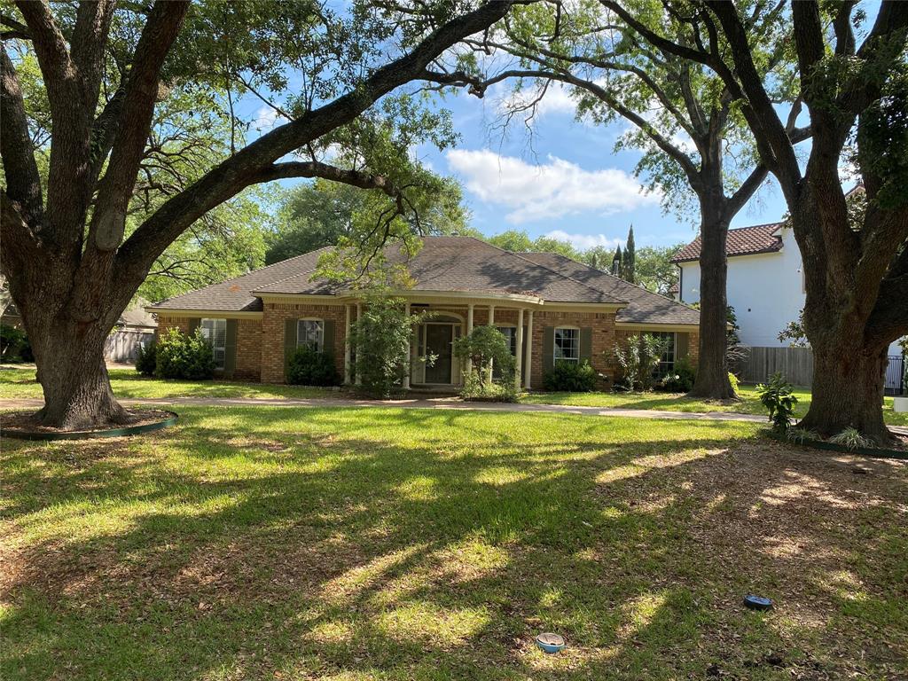 Property did not flood. Selling ''as is''. Seller will make no repairs. Beautiful 20,660 square foot lot with several majestic, mature oak trees. Renderings available for gorgeous new construction homes with 6,385 sqft or 5,513 sqft.