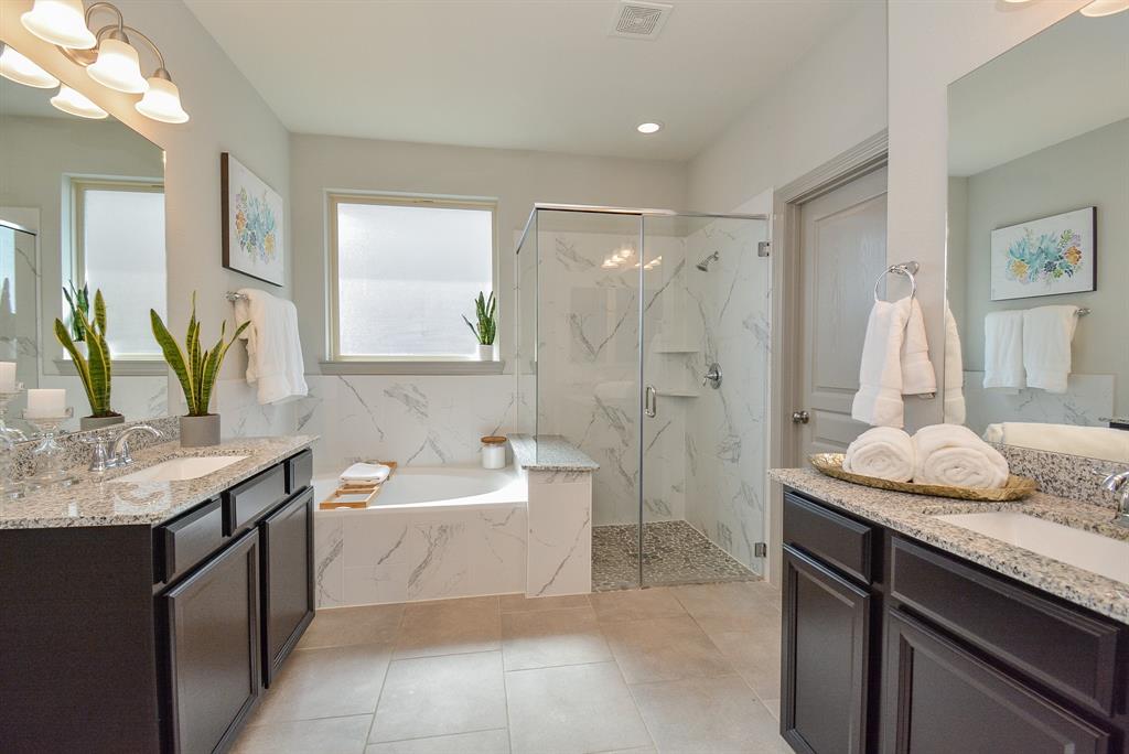 23811 2 Northwood Terrace Lane, Katy, Texas 77493, 5 Bedrooms Bedrooms, 9 Rooms Rooms,3 BathroomsBathrooms,Single-family,For Sale,Northwood Terrace,79662109