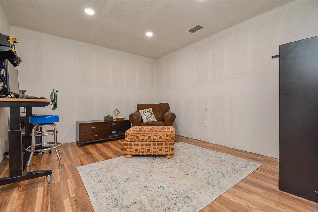 23811 2 Northwood Terrace Lane, Katy, Texas 77493, 5 Bedrooms Bedrooms, 9 Rooms Rooms,3 BathroomsBathrooms,Single-family,For Sale,Northwood Terrace,79662109
