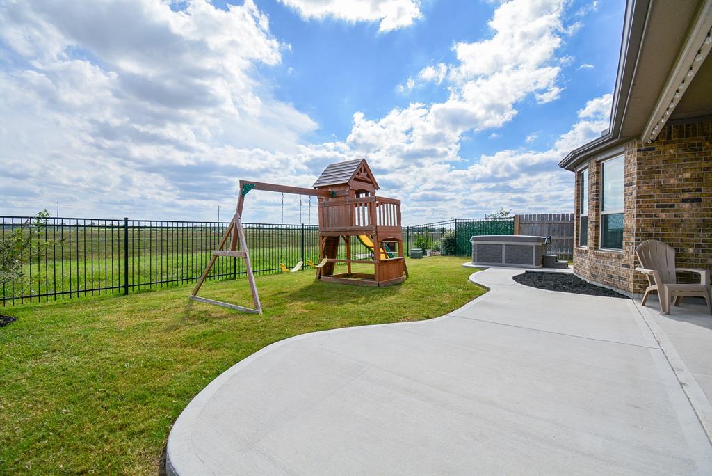 23811 2 Northwood Terrace Lane, Katy, Texas 77493, 5 Bedrooms Bedrooms, 9 Rooms Rooms,3 BathroomsBathrooms,Single-family,For Sale,Northwood Terrace,79662109