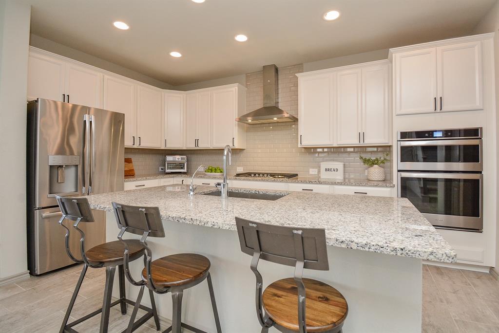23811 2 Northwood Terrace Lane, Katy, Texas 77493, 5 Bedrooms Bedrooms, 9 Rooms Rooms,3 BathroomsBathrooms,Single-family,For Sale,Northwood Terrace,79662109
