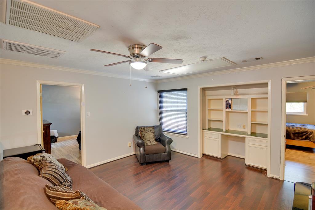 12155 2 Piping Rock Drive, Houston, Texas 77077, 4 Bedrooms Bedrooms, 16 Rooms Rooms,3 BathroomsBathrooms,Single-family,For Sale,Piping Rock,55980718