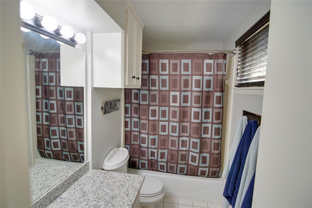 12155 2 Piping Rock Drive, Houston, Texas 77077, 4 Bedrooms Bedrooms, 16 Rooms Rooms,3 BathroomsBathrooms,Single-family,For Sale,Piping Rock,55980718