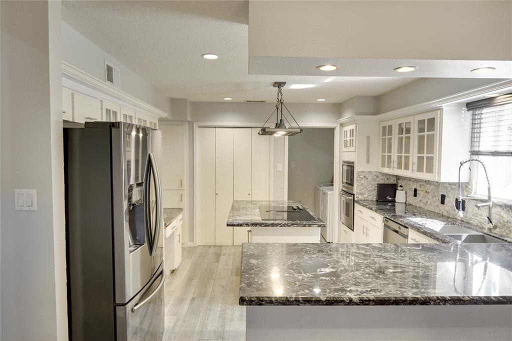 12155 2 Piping Rock Drive, Houston, Texas 77077, 4 Bedrooms Bedrooms, 16 Rooms Rooms,3 BathroomsBathrooms,Single-family,For Sale,Piping Rock,55980718