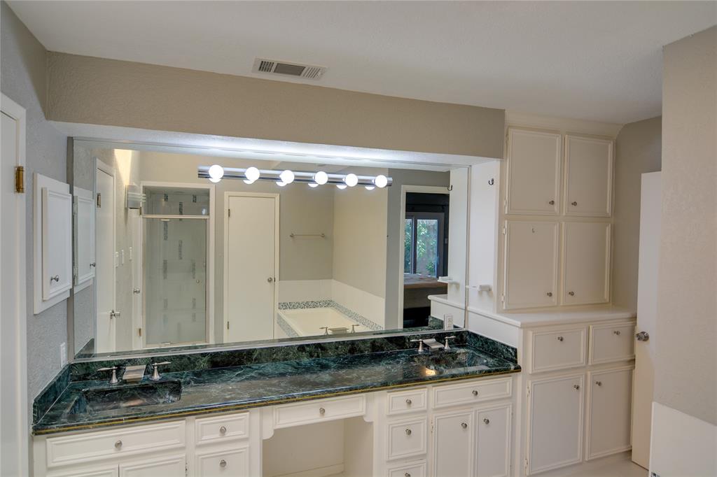 12155 2 Piping Rock Drive, Houston, Texas 77077, 4 Bedrooms Bedrooms, 16 Rooms Rooms,3 BathroomsBathrooms,Single-family,For Sale,Piping Rock,55980718