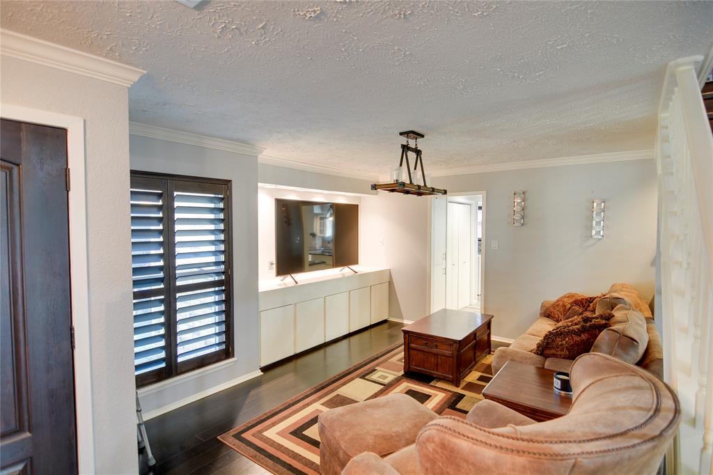 12155 2 Piping Rock Drive, Houston, Texas 77077, 4 Bedrooms Bedrooms, 16 Rooms Rooms,3 BathroomsBathrooms,Single-family,For Sale,Piping Rock,55980718