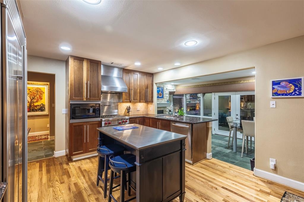 3115 2 Conway Street, Houston, Texas 77025, 5 Bedrooms Bedrooms, 17 Rooms Rooms,3 BathroomsBathrooms,Single-family,For Sale,Conway,59204090
