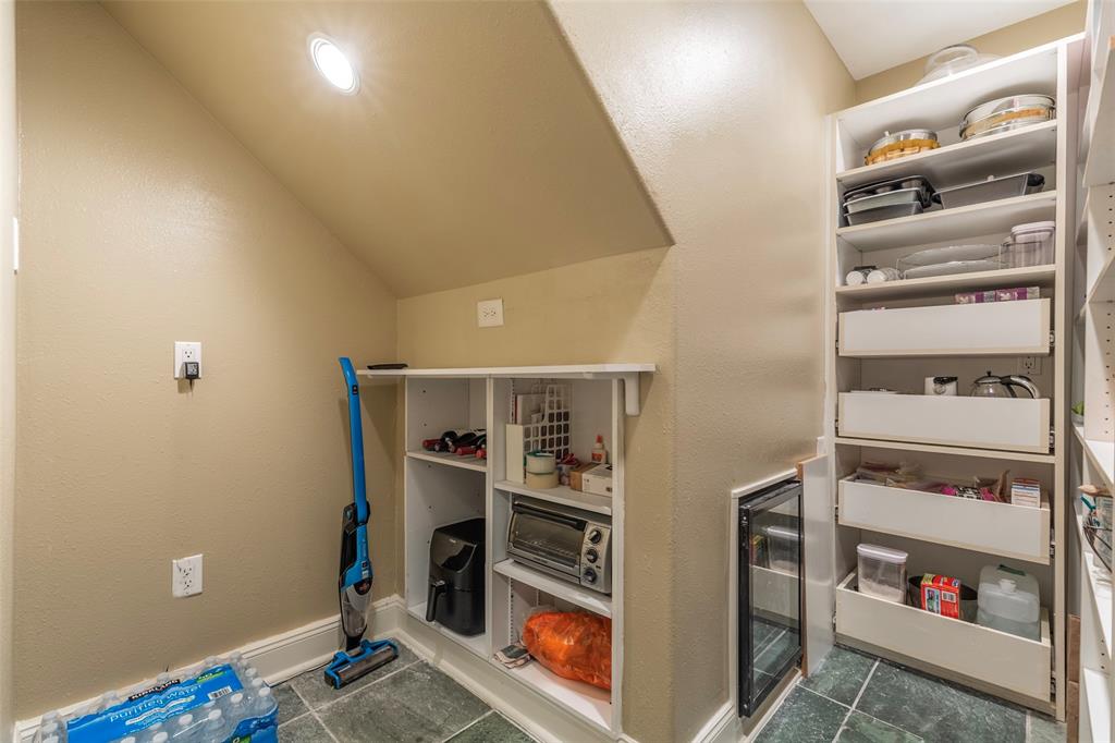 3115 2 Conway Street, Houston, Texas 77025, 5 Bedrooms Bedrooms, 17 Rooms Rooms,3 BathroomsBathrooms,Single-family,For Sale,Conway,59204090