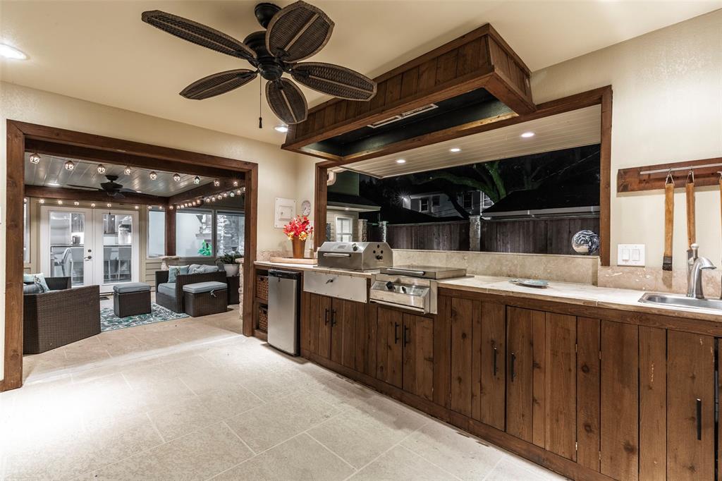 3115 2 Conway Street, Houston, Texas 77025, 5 Bedrooms Bedrooms, 17 Rooms Rooms,3 BathroomsBathrooms,Single-family,For Sale,Conway,59204090