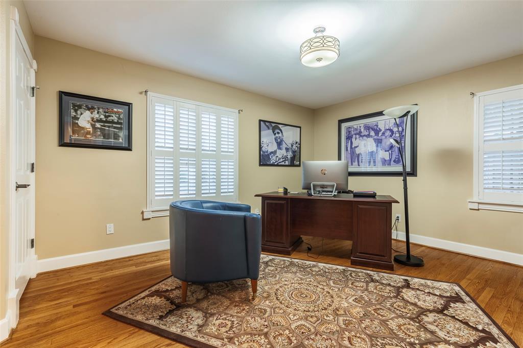 3115 2 Conway Street, Houston, Texas 77025, 5 Bedrooms Bedrooms, 17 Rooms Rooms,3 BathroomsBathrooms,Single-family,For Sale,Conway,59204090