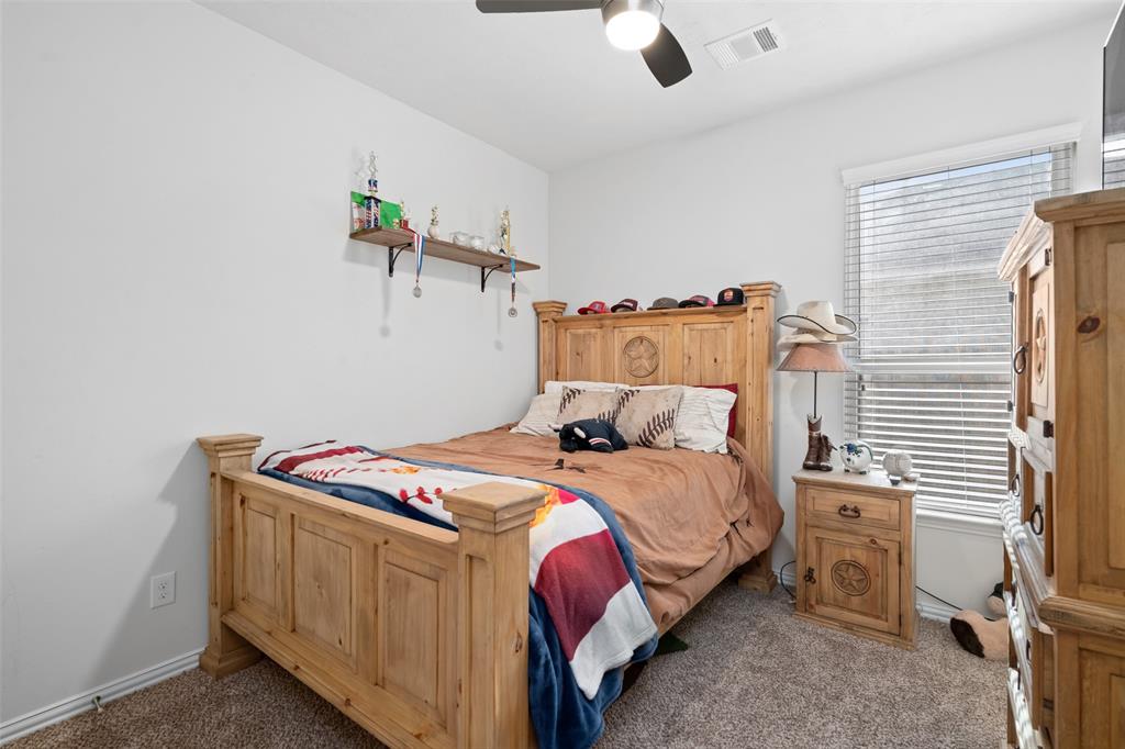 3815 Hunters Trail